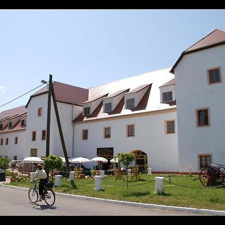 Hotel Rittergut Dröschkau Droschkau Exterior foto